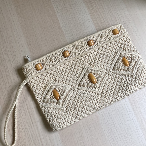 Vintage Handbags - Vintage 1970s Macrame Clutch Purse, Wooden Beads, Zipper closure, Cream